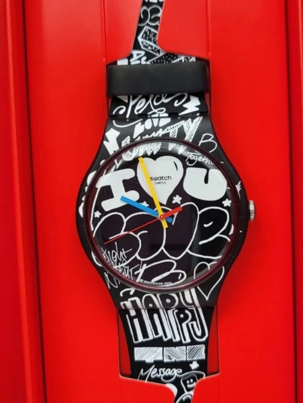 Swatch LOVE WALL SUOB125 New Gent Black White Swiss Quartz Watch 41mm